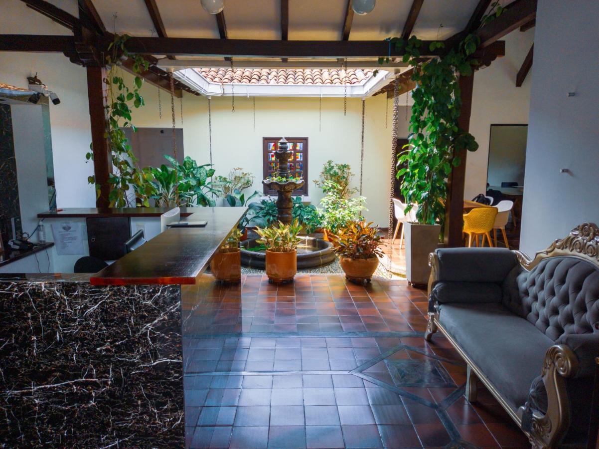 Hotel Boutique La Casa De Piedra Cali Exterior foto